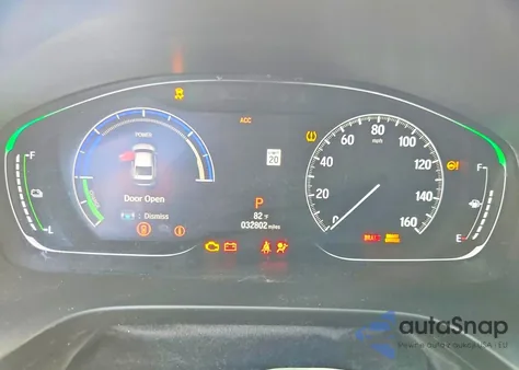 2019 Honda Insight Touring z USA, uszkodzony, nr VIN 19XZE4F95KE001290